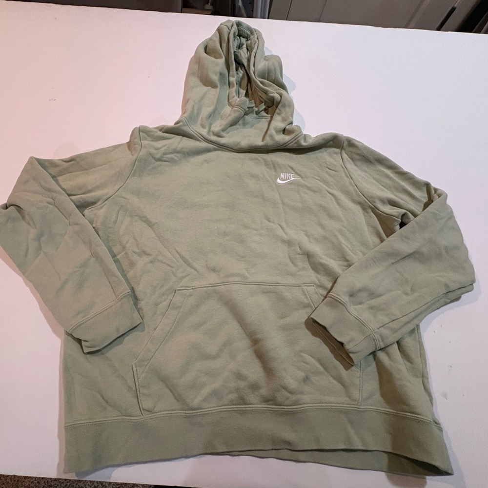 Nike Club Fleece Pullover | Unisex | Olive Hoodie Sweatshirt | Size Large